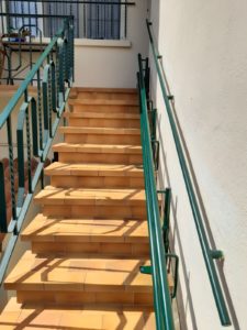 Un monte escalier exterieur dans les Pyrénées Orientales 1